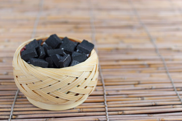 Sumi